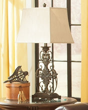 Load image into Gallery viewer, Sallee Poly Table Lamp (1/CN)

